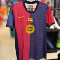 تيشيرت برشلونة ملعب لوجو 3دي 2025