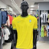 تيشيرت برازيل كلاسيك لوجو 3 دي