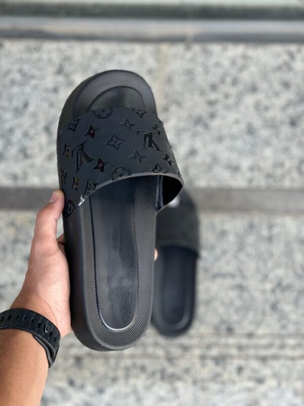 ⁦slipper L.V⁩ - الصورة ⁦7⁩